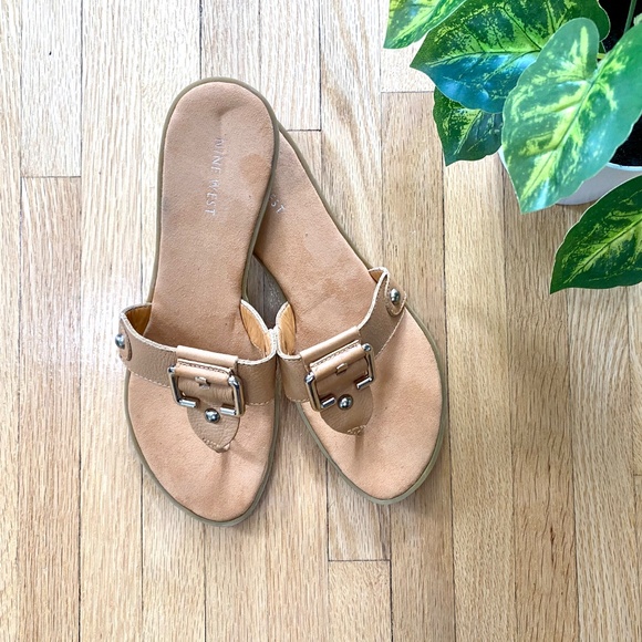 Nine West Snopea Buckle Toe Ring Thong Sandals Tan Size 8 - Picture 5 of 12